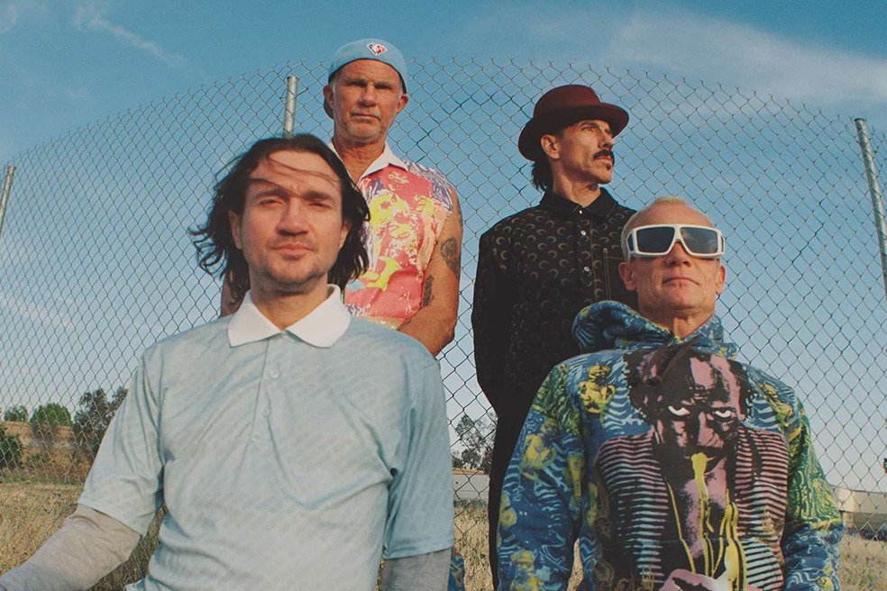Red Hot Chili Peppers — Which guitarist joined Red Hot Chili Peppers in 1988 and returned multiple times?