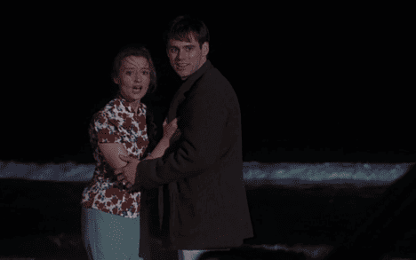 Die Truman Show — Wie heißt das Mädchen, das versucht, Truman die Wahrheit über seine Welt zu sagen?