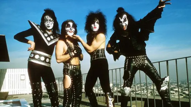 Kiss: rock e trucco