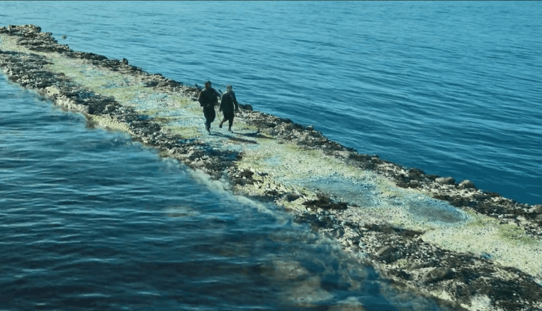 28 Anos Depois — Quando você pode ir da ilha para o continente?