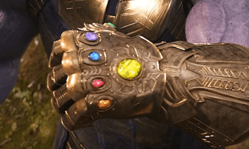 Filmai apie superherojus — Koks vardas piktadario, kuris surinko visus Amžinybės akmenis?