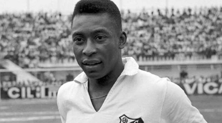 El legendario futbolista en la foto