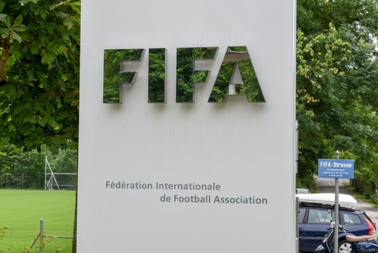 Logotipos de las federaciones de fútbol