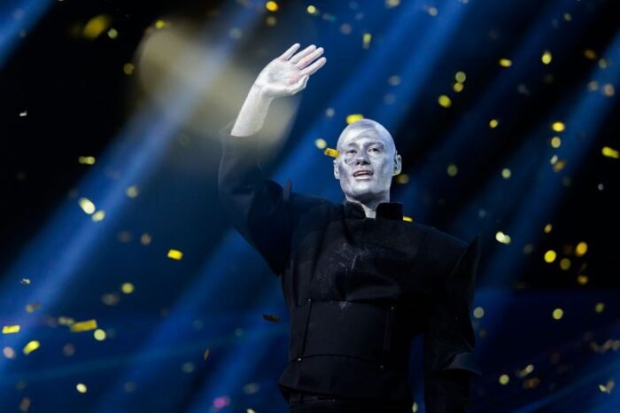 Finalistas da Eurovision 2026 por foto — De que país é o participante mostrado na foto?